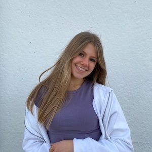 Meet your Posher, Lauren